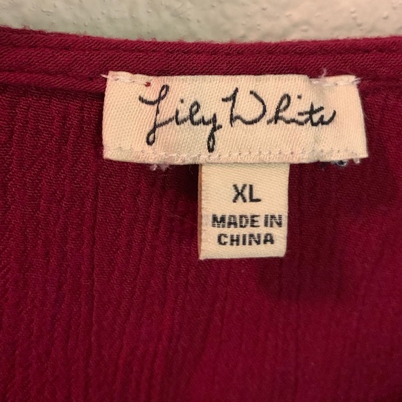 Lily White Cropped Long Sleeve - Picture 3 of 3